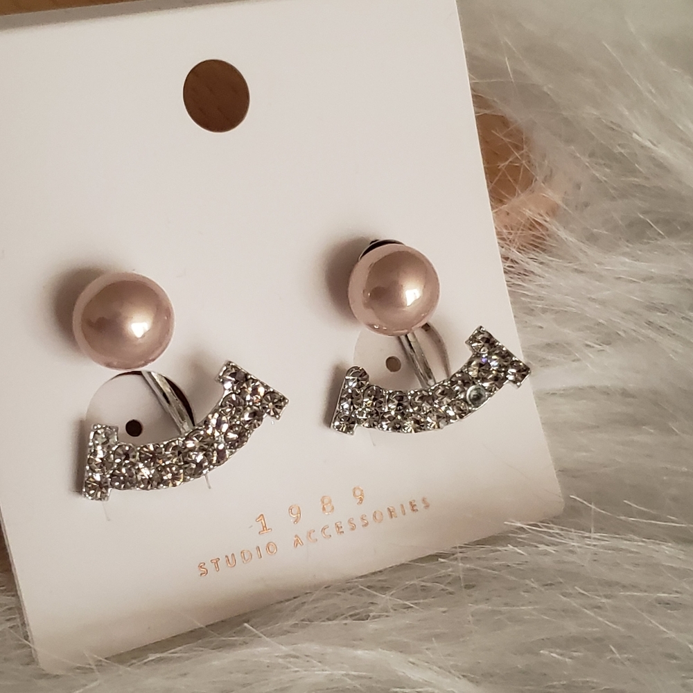 PICK 4 FOR $10: Rosegold Pearl Jacket Earrings